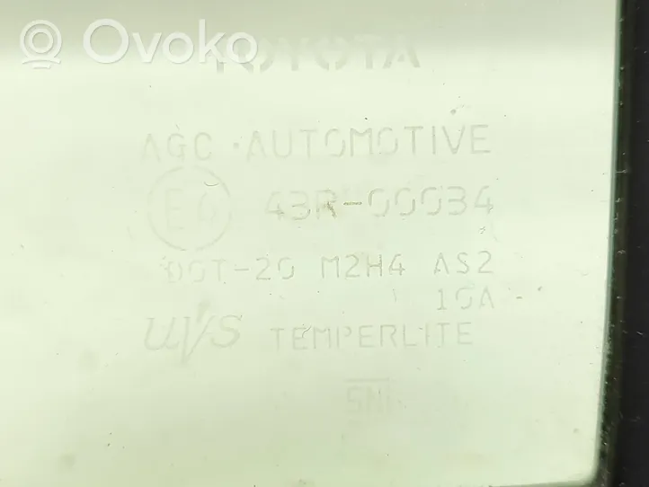 Toyota RAV 4 (XA50) Szyba karoseryjna drzwi przednich 43R00034