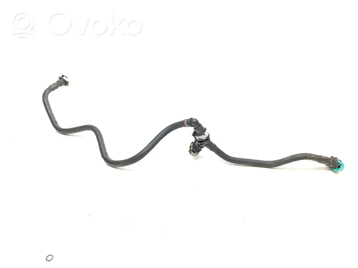 Toyota RAV 4 (XA50) Tuyau d'alimentation conduite de carburant 911000N01