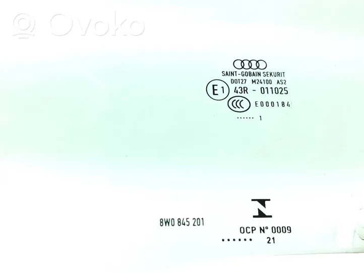 Audi A4 S4 B9 8W priekšējo durvju stikls (četrdurvju mašīnai) 8W0845201