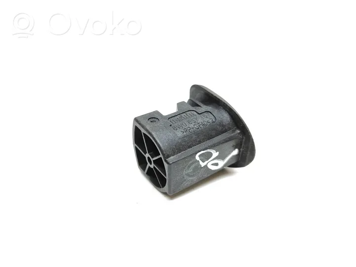 Audi A4 S4 B9 8W Klamka zewnętrzna drzwi przednich 8W0837167