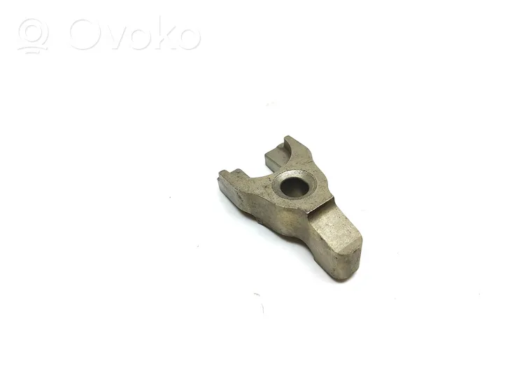 BMW 5 F10 F11 Fuel Injector clamp holder 