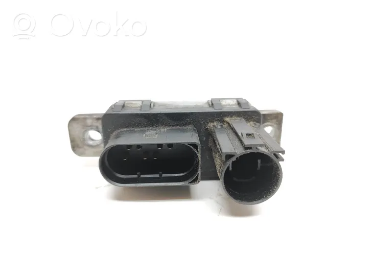 Volvo S90, V90 Glow plug pre-heat relay 31459300