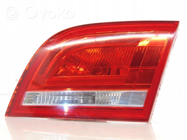 Audi A3 S3 8P Takaluukun takavalot 8P4945094D