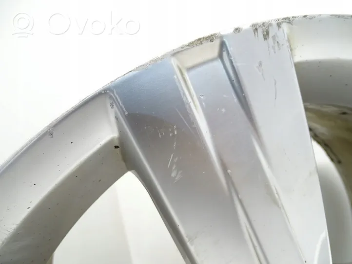 Volkswagen Sharan R17 alloy rim 3AA601025E