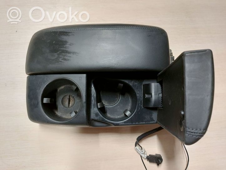 Audi Q7 4L Podłokietnik tunelu środkowego 4L1864207