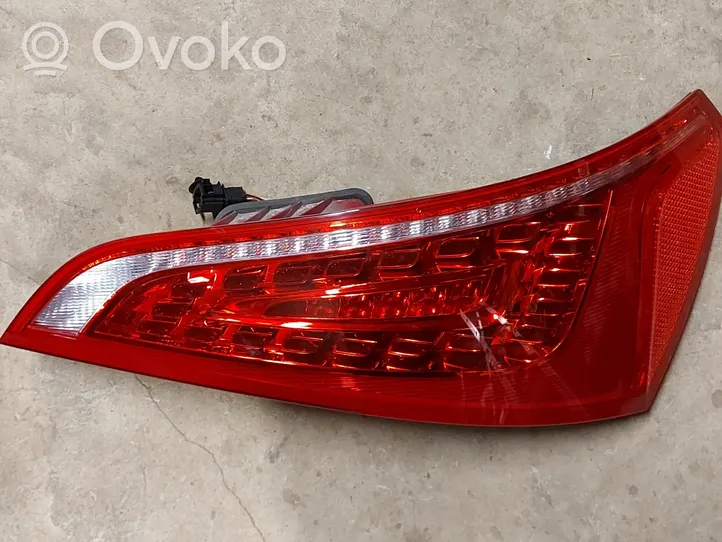 Audi Q5 SQ5 Lampy tylnej klapy bagażnika 8R0945094A