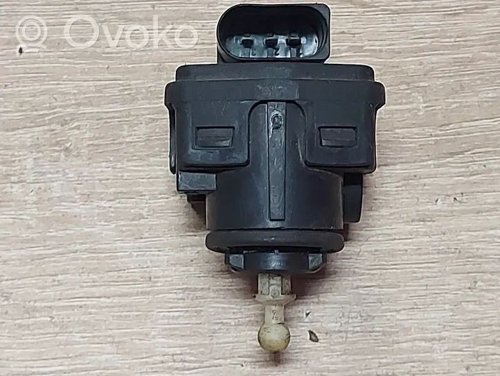 Audi A6 Allroad C5 Headlight level adjustment motor 8L0941295