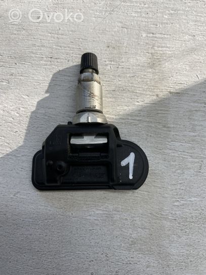 Mercedes-Benz ML W166 Tire pressure sensor A0009050030Q10