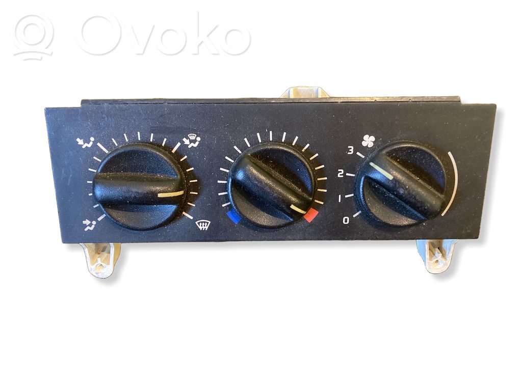 Climate control unit   133761F,101052