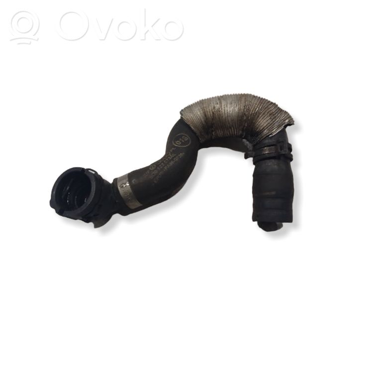 Volkswagen PASSAT B8 Engine coolant pipe/hose 