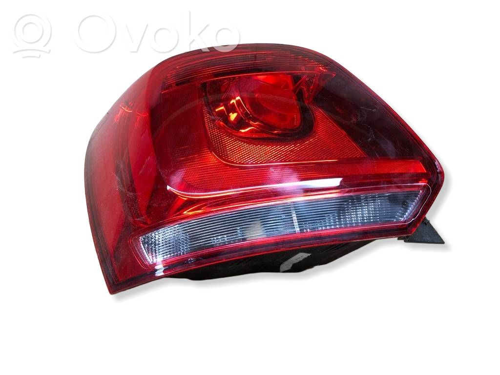 Volkswagen Polo V 6R Lampa tylna 