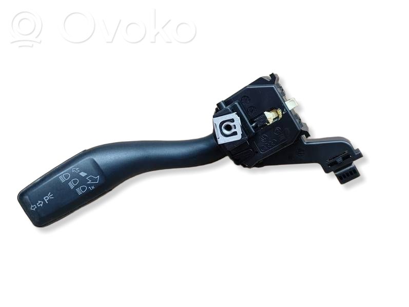 Audi A3 S3 8P Indicator stalk 