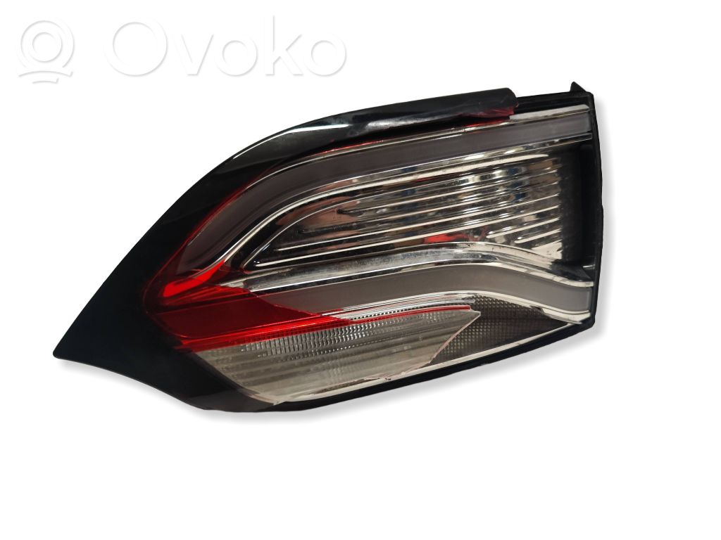 Chrysler Pacifica Tailgate rear/tail lights 