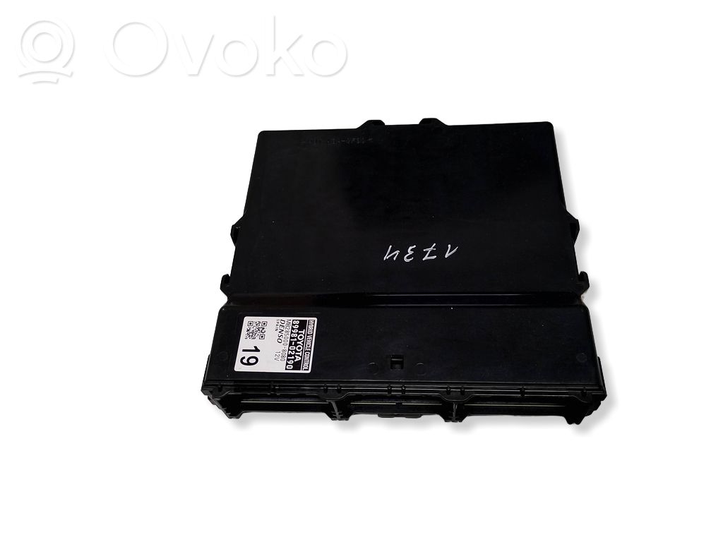 Other control units/modules   8998102190