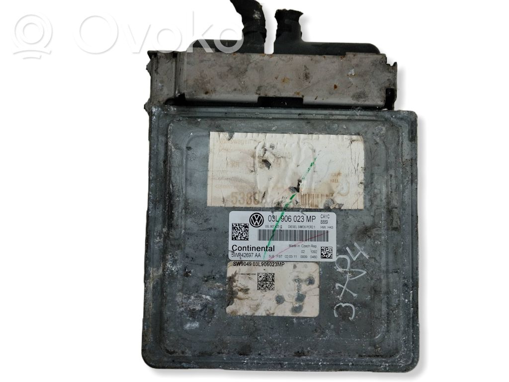 Volkswagen Golf VI Engine control unit/module 