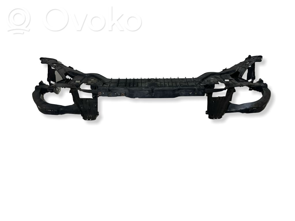 Volvo V60 Radiatorių panelė 