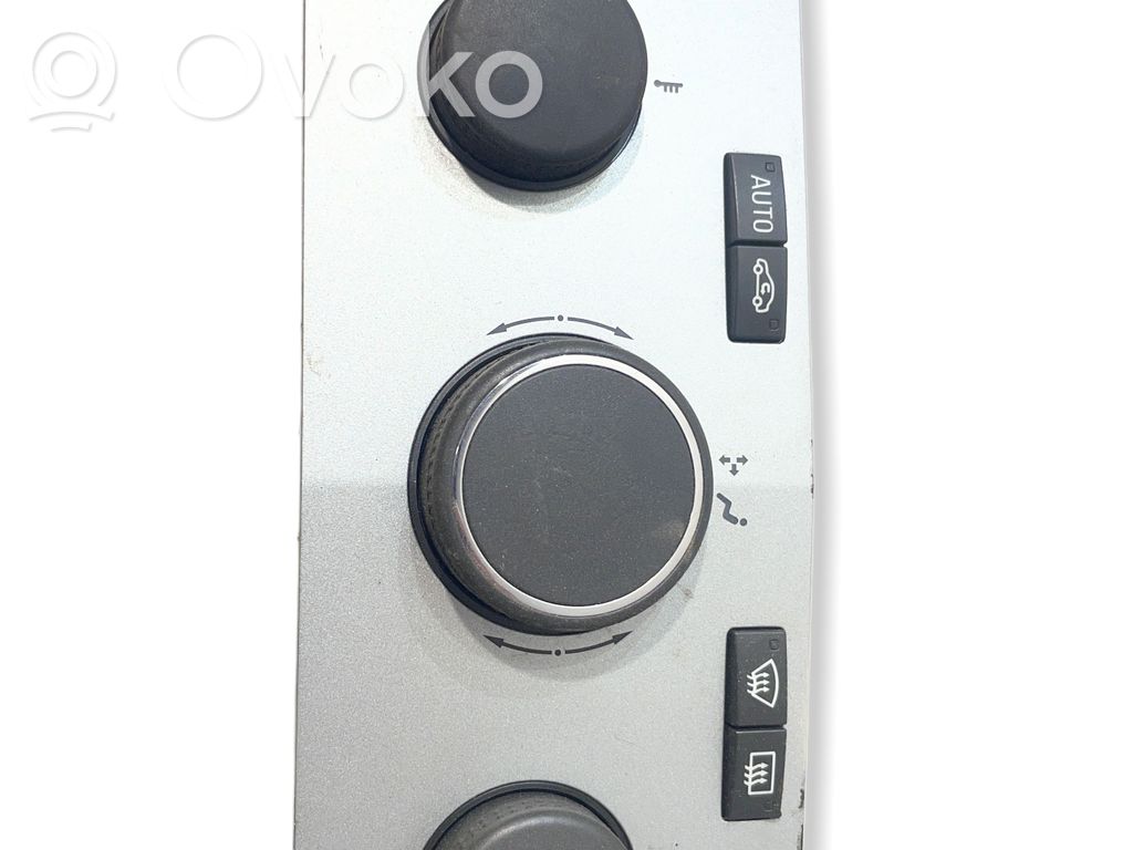 Opel Zafira B Climate control unit 