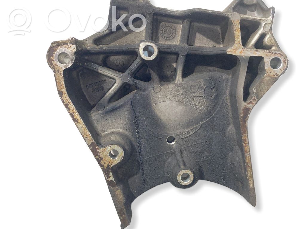 Opel Zafira B Engine mounting bracket 