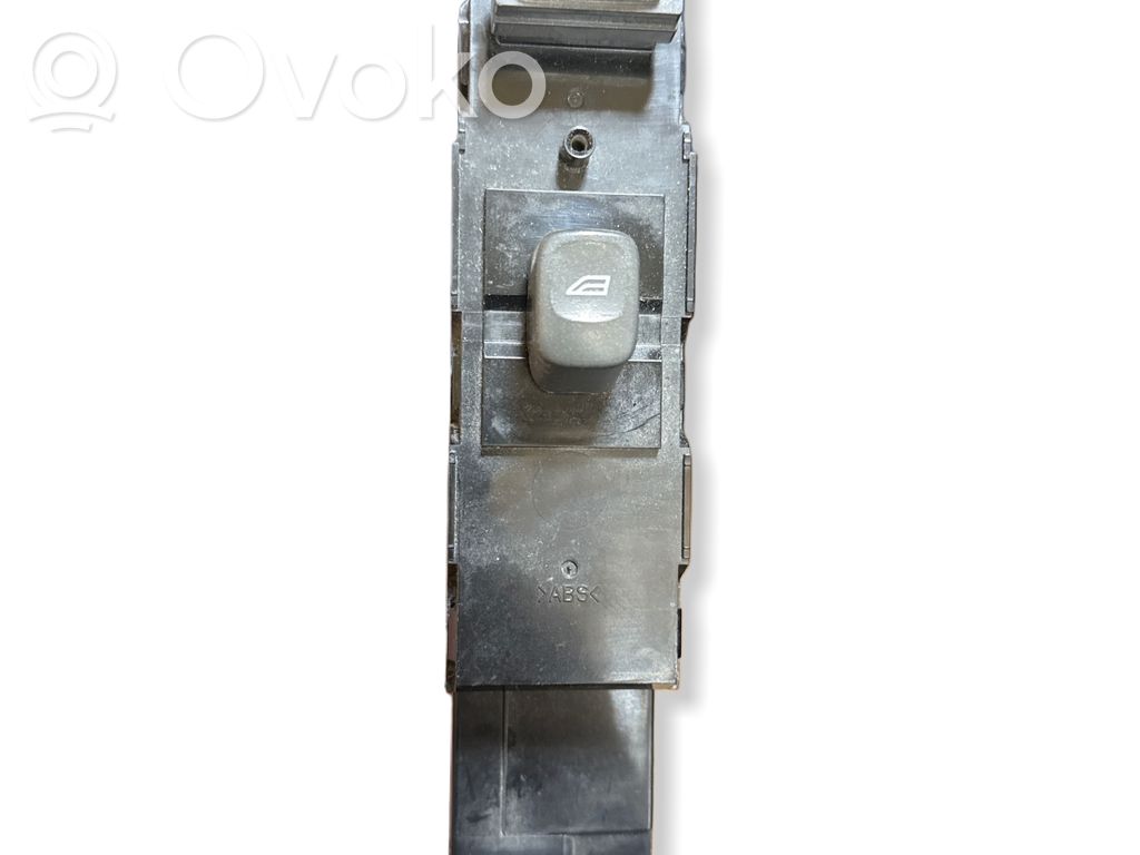 Volvo V70 Electric window control switch 