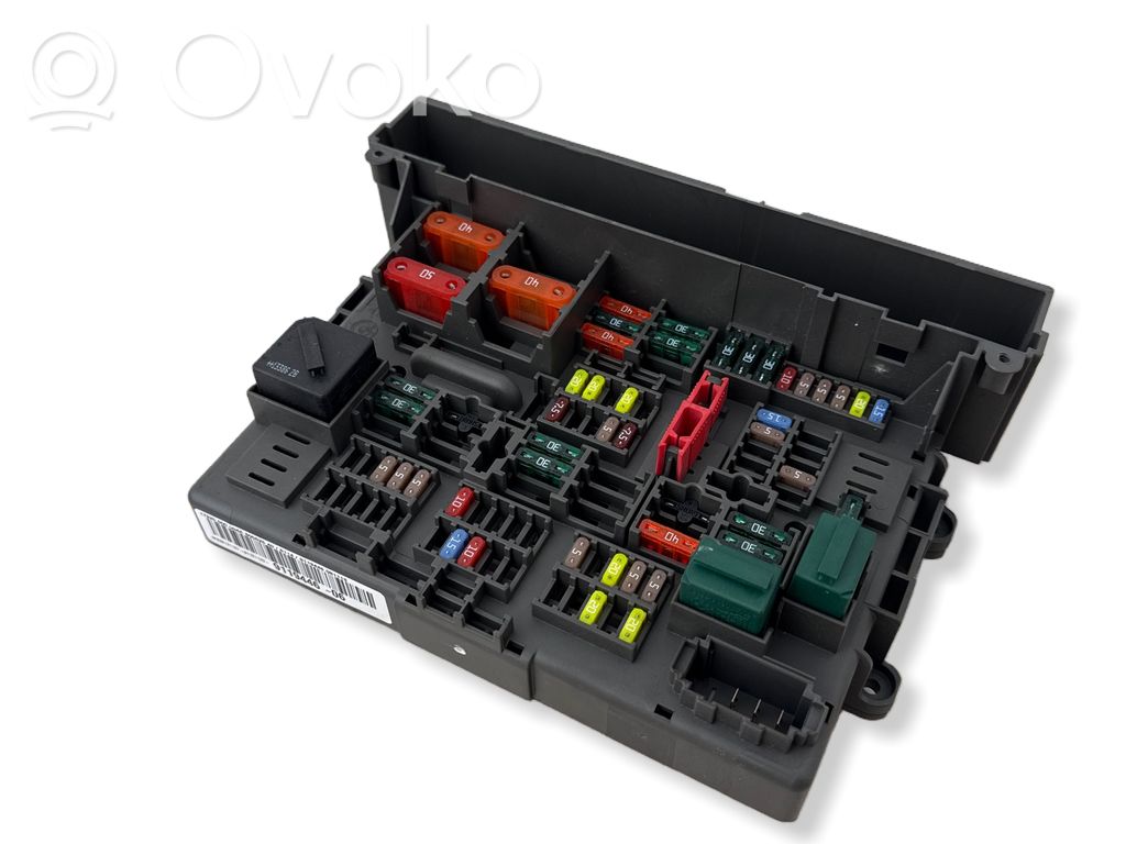 BMW X1 E84 Fuse module 