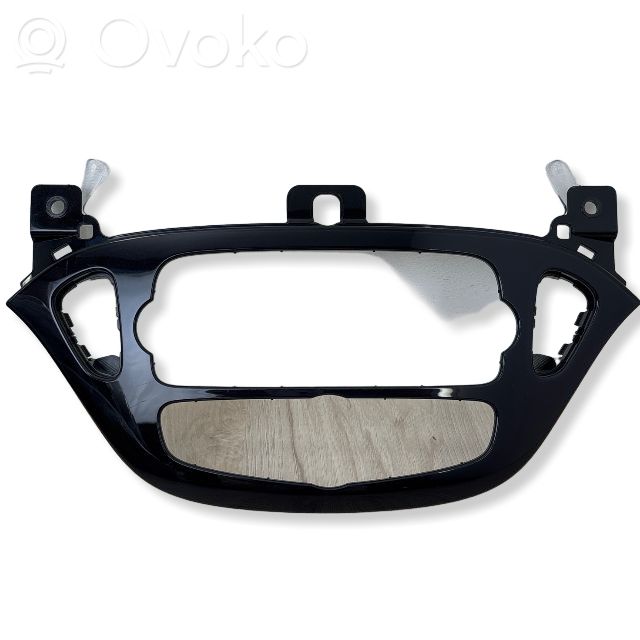 Opel Adam Konsola środkowa / Radio / GPS 