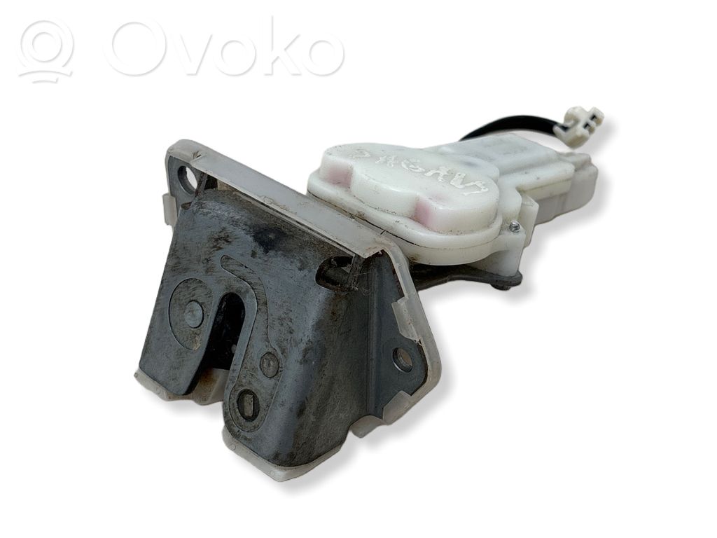 Suzuki Swift I Tailgate/trunk/boot lock/catch/latch 