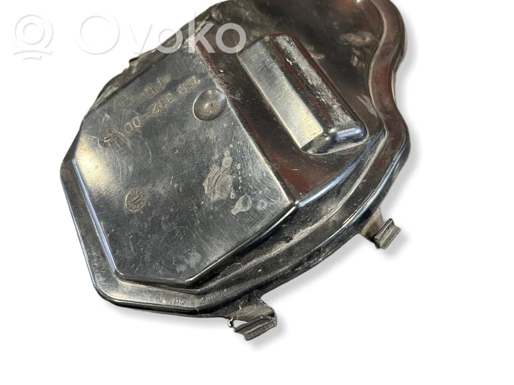 BMW 7 E65 E66 Headlight/headlamp dust cover 