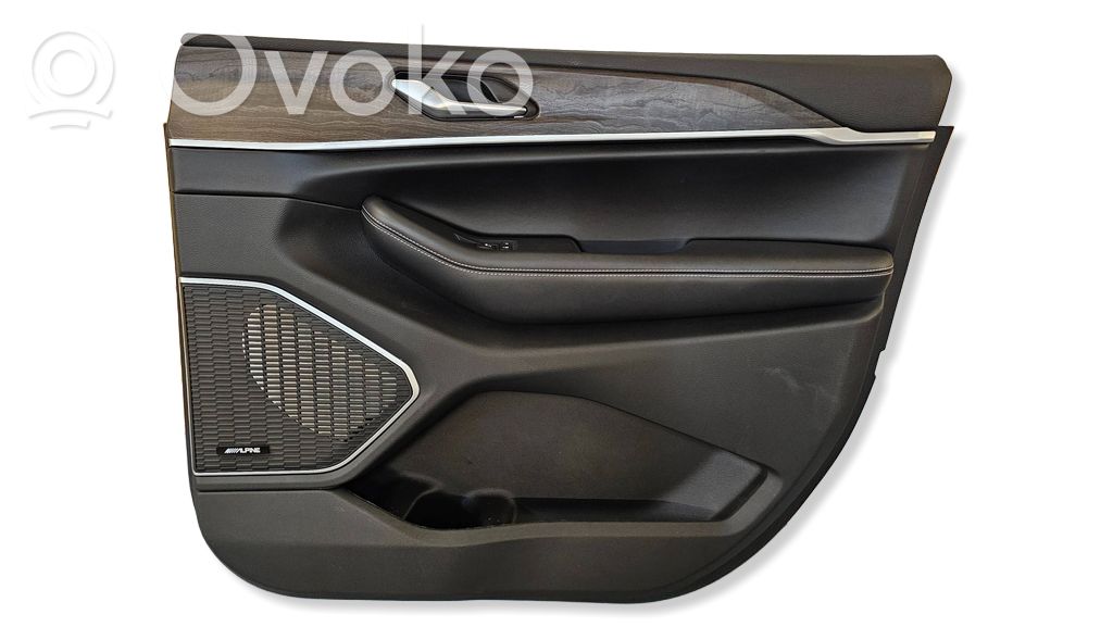 Jeep Grand Cherokee WL Front door card panel trim 