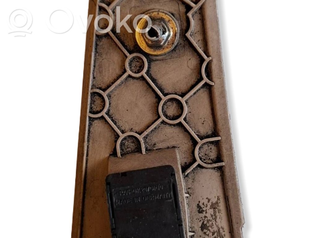 Hazard light switch   PA6GK20GF10