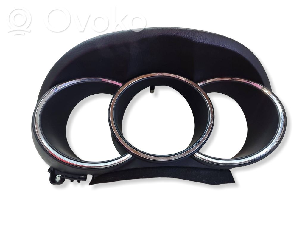 KIA Sorento Dashboard trim 