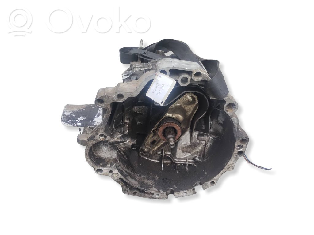 Volkswagen PASSAT B5 Mechaninė 5 pavarų dėžė 