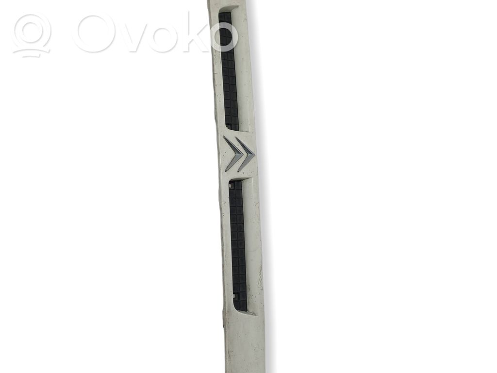 Citroen Jumper Front bumper upper radiator grill 