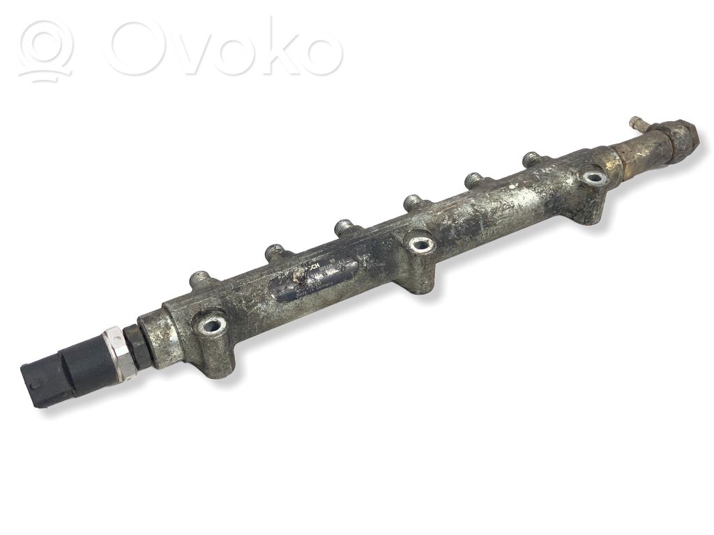 Volvo S60 Kraftstoffverteiler Einspritzleiste Verteilerrohr 