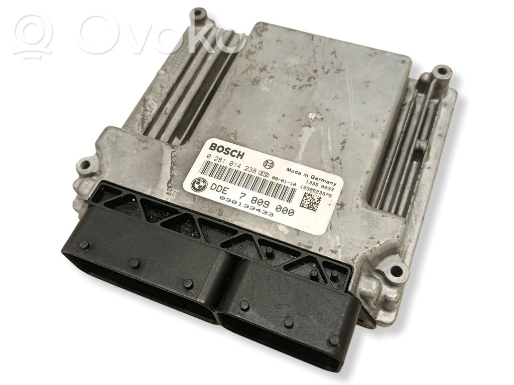 BMW 3 E90 E91 Variklio valdymo blokas 