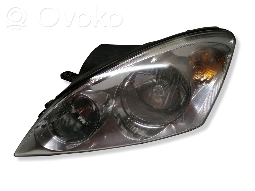 KIA Ceed Headlight/headlamp 