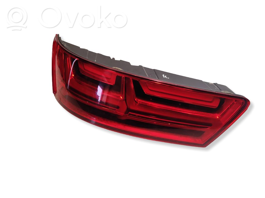 Audi Q7 4M Takaluukun takavalot 