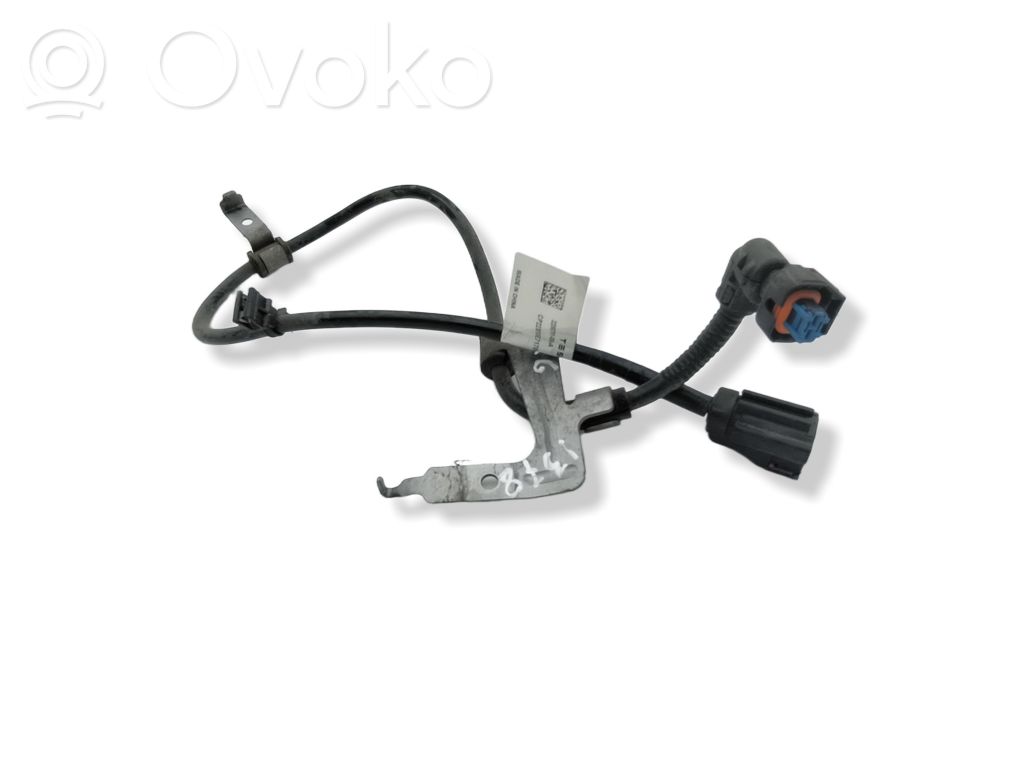 Toyota RAV 4 (XA50) ABS-taka-anturin johdotus 