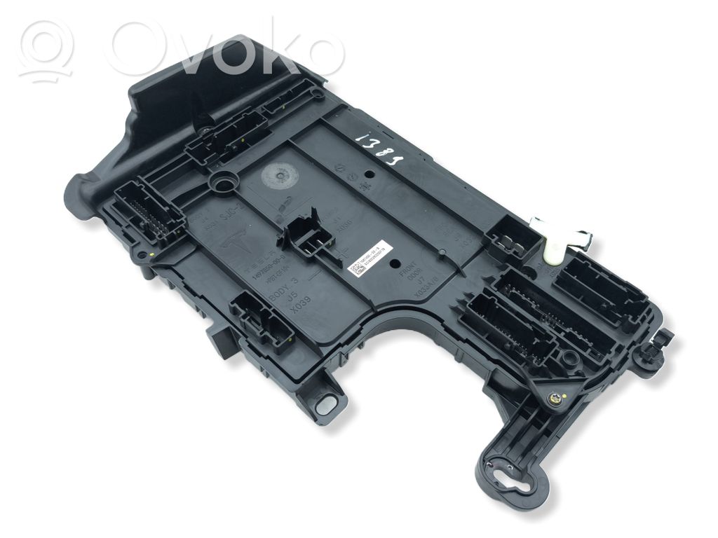 Tesla Model 3 Komforta modulis 