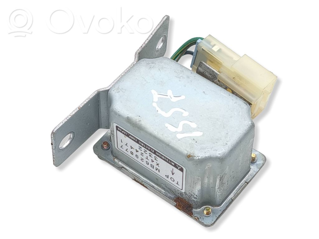 Mitsubishi 3000 GT Suspension control unit/module 