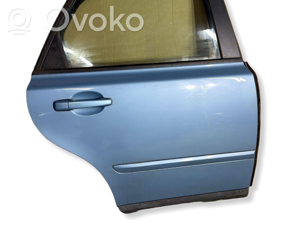 Rear door
