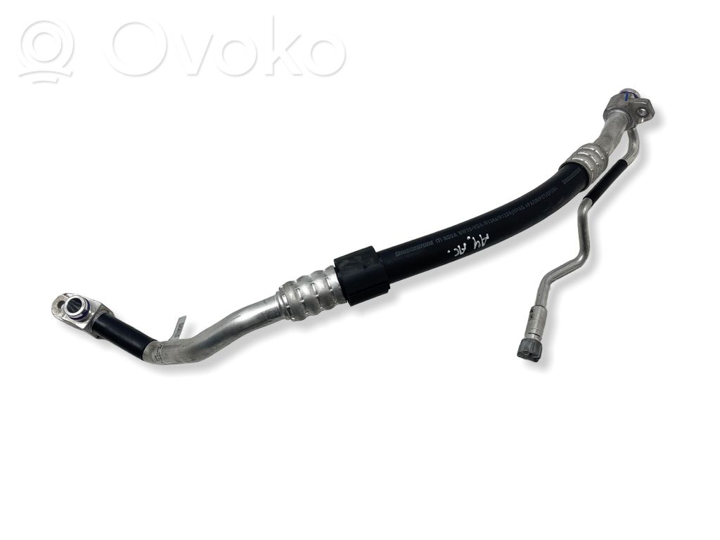 Audi A4 S4 B9 8W Wąż / Przewód klimatyzacji A/C 
