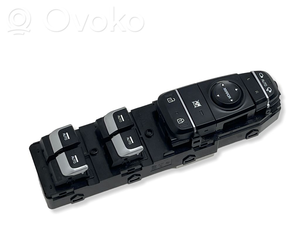 KIA Optima Front door window winding handle 