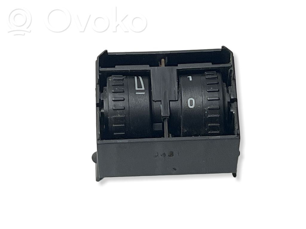 Volkswagen Caddy Headlight level height control switch 