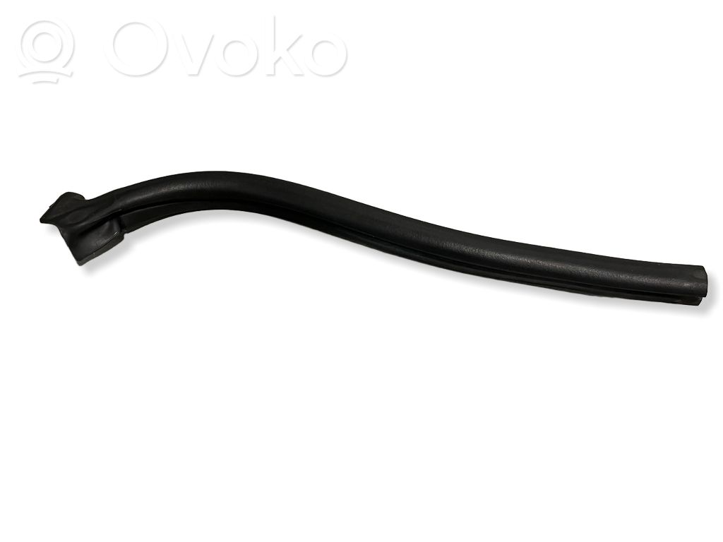 Engine compartment rubber   8215914