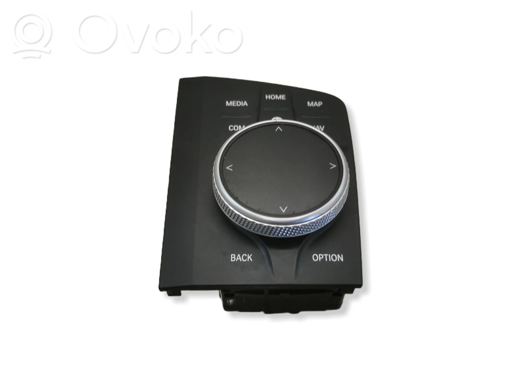 BMW 2 F44 Head unit multimedia control 