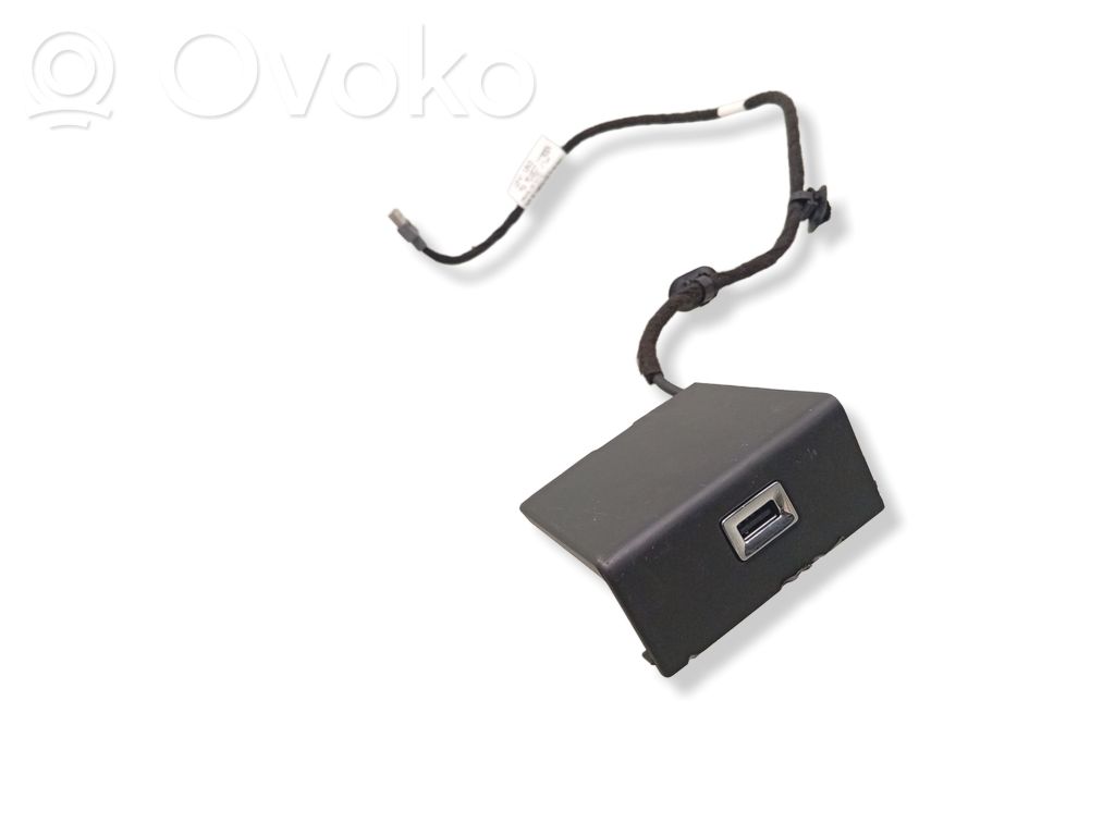Peugeot 308 Enchufe conector USB 