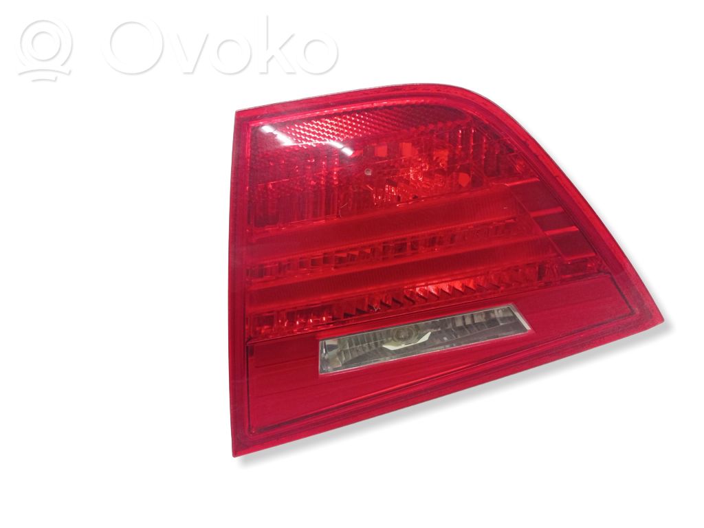 Tailgate rear/tail lights   7154162,7211216