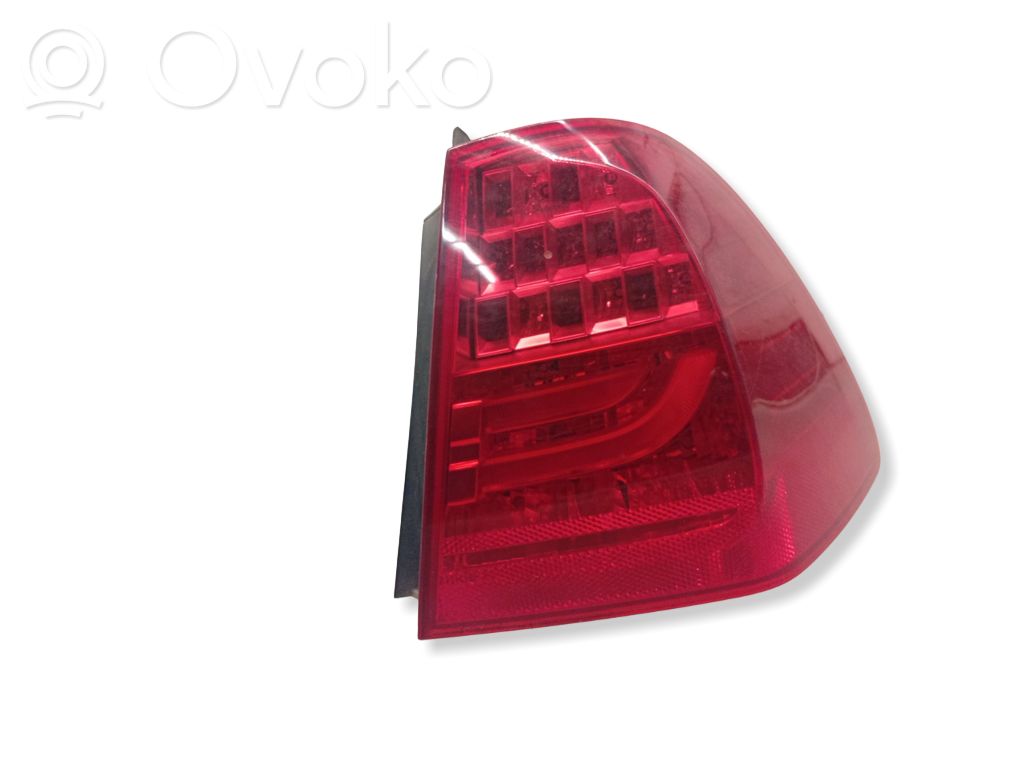 Rear/tail lights   7154160,7211218