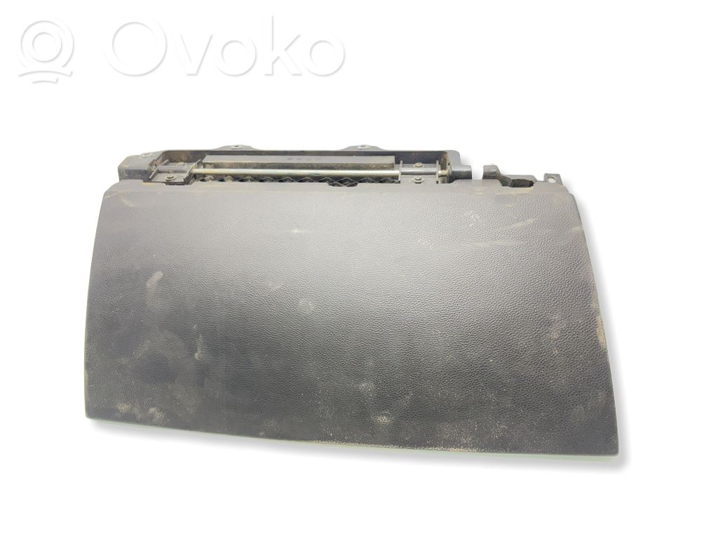 Glove box set   72758410,7027427