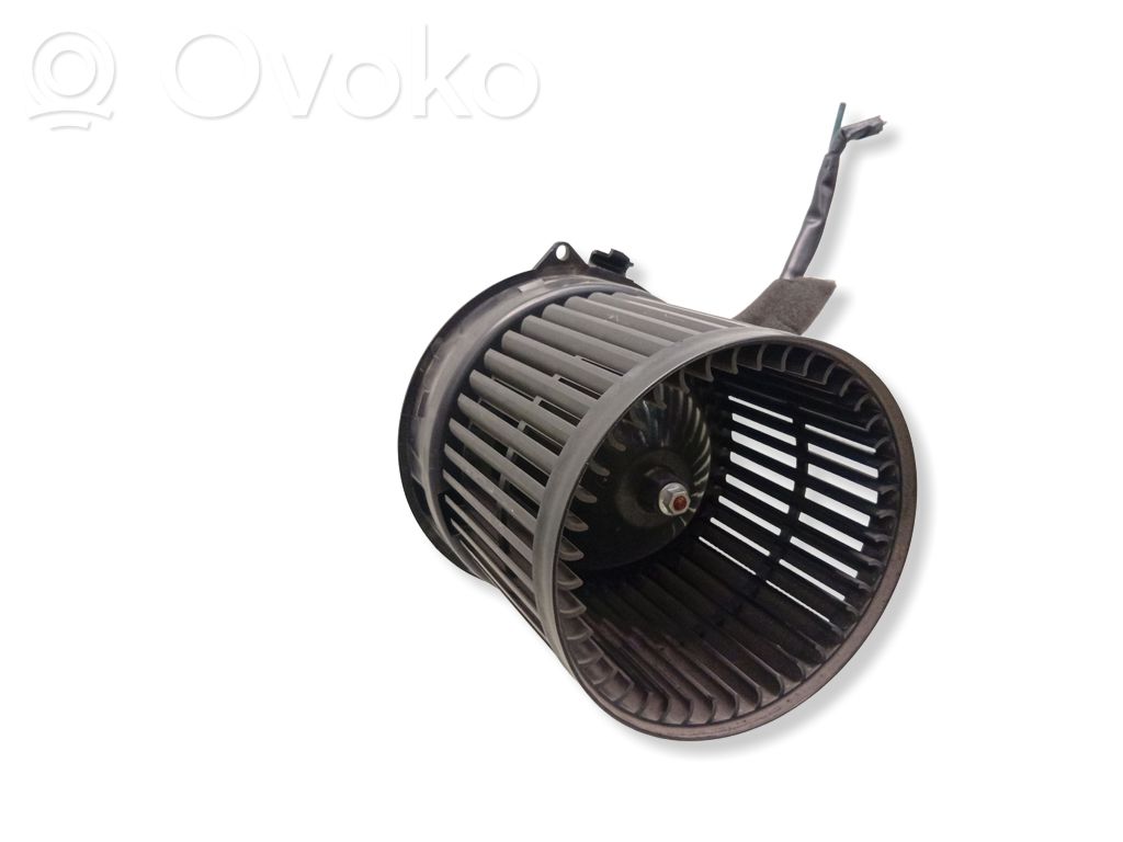 Mazā radiatora ventilators   2543191